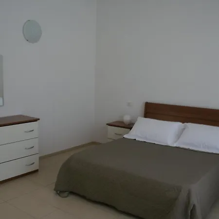 Vacanzero * رافيننا